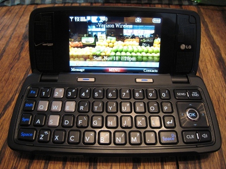 LG Migo,LG Voyager,Motorola ROKR,Motorola Flipout,Motorola Kin,Firefly, Pantech C300,Motorola Pebl