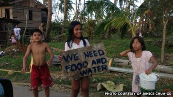 trẻ em Philippines,sau bão,sau bão hải yến,cái đói,cái khát