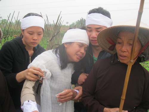 Zone 9,Hỏa hoạn chết người,Cháy bar Zone 9
