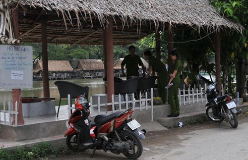 Giết bạn gái,Đâm chết bạn gái,Mâu thuẫn tình cảm