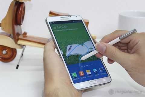 BlackBerry Q10,Nokia Lumia 1020,Google Nexus 5,Samsung Galaxy Note 3,Motorola Moto X,Apple iPhone 5S,HTC One