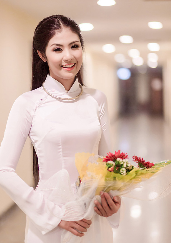 Ngọc Hân,Cao Thái Sơn,Huyền Lizzie,Á hậu Thùy Trang