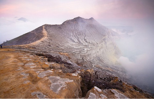 Du lịch Indonesia,Núi lửa Kawah Ijen
