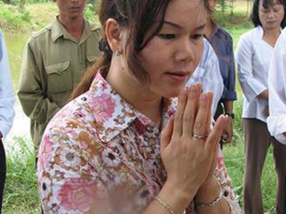 Nhà ngoại cảm Phan Thị Bích Hằng,Nhà ngoại cảm,Phan Thị Bích Hằng, mộ liệt sỹ Hoàng Ngọc Đảm
