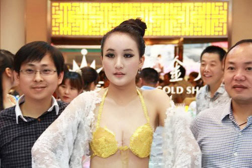 Chuyện lạ 4 phương,Chuyện lạ thế giới,Phi thường,Chuyện lạ có thật,Chuyện lạ khó tin,Bán trinh tiết