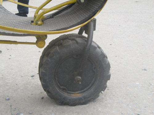 thợ sửa chữa xe máy,thợ sửa xe máy chế tạo máy bay,máy bay