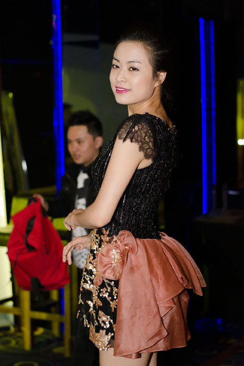 Thời trang sao việt,Sao việt xấu,Hoàng Yến,Hoàng Thùy Linh,Phi Thanh Vân