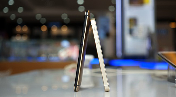 iPhone 5S Gold,HTC One vàng,Smartphone Cao cấp