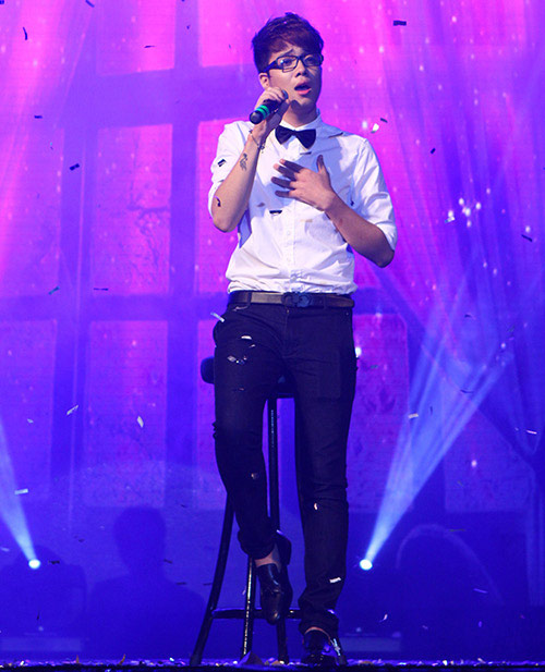 Showbiz Việt,Scandal sao việt,Bùi Anh Tuấn,Vĩnh Thụy,Hoàng Thùy Linh