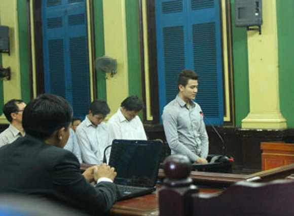 Showbiz Việt,Scandal sao việt,Đàm Vĩnh Hưng,Siu Black,Đan Trường,Hoàng Yến