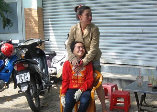 Bắt cóc trẻ em,Giết trẻ em,Ném trẻ em xuống ao,Án mạng thương tâm