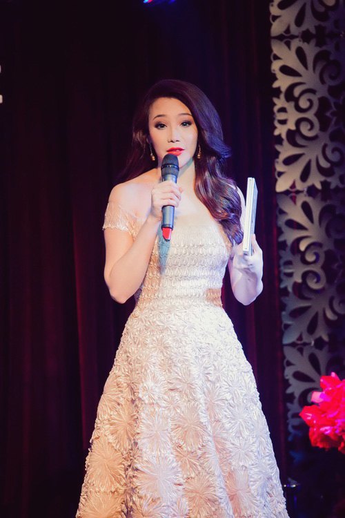 Showbiz Việt,Mỹ nhân việt,Trang Nhung,Hồ Quỳnh Hương,Đặng Thu Thảo