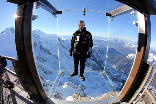Nóc nhà của châu Âu,Step Into The Void,Núi Aiguille du Midi
