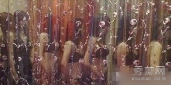 Thiên đường sung sướng,lò tuyển chân dài,Chân dài phục vụ đại gia