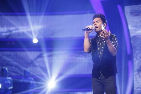 Chung Kết Vietnam Idol,Quốc Trung,Nguyễn Quang Dũng,Mỹ Tâm,Ya Suy,Hoàng quyên