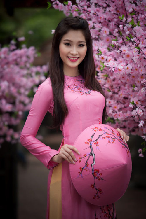 Mặt trái xoan,Mai Phương Thúy,Hoa hậu Thu Thảo,Ngô Thanh Vân