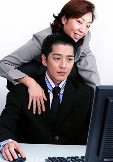 Công sở,tình công sở,sếp dê,gạ tình