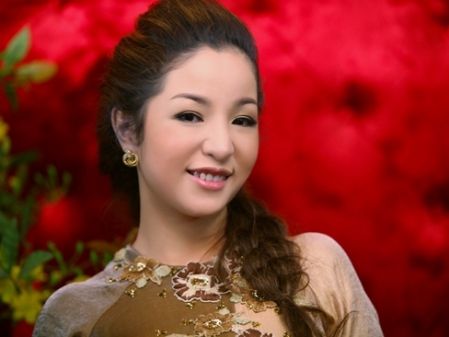 Thúy Nga,Danh hài Thúy Nga,Hoa hậu phu nhân người Việt thế giới 2012,Á hậu Thúy Nga