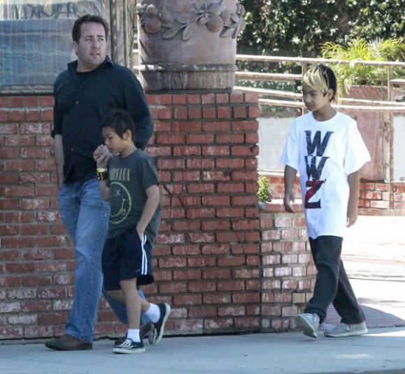 Angelina Jolie 2013,Brad Pitt, Pax Thiên,Nhóc tì của sao