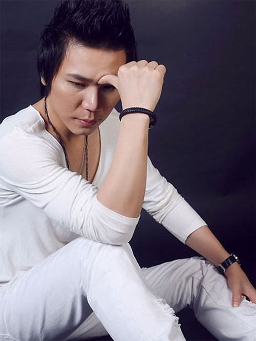 Showbiz việt,Scandal Sao việt,Laam Chi Khanh 2013,Cao Thái Sơn 2013,Ca sĩ Long Nhật
