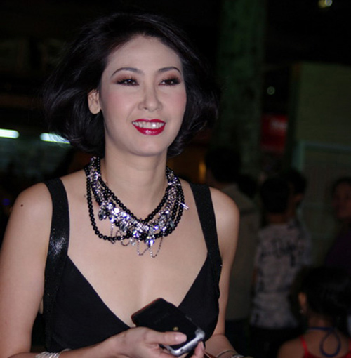 Lỗi trang điểm,Mỹ nhân việt,Chung thục quyên 2013,Mai Phương thúy 2013