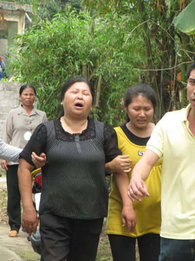 vụ án mạng thương tâm, thiêu sống cả gia đình,Đốt cháy cả nhà con trai