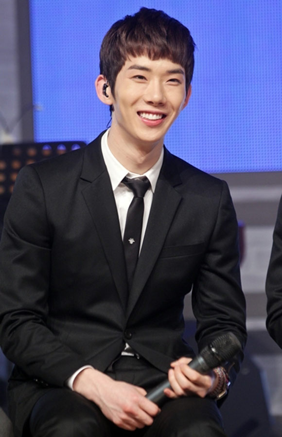 thần tượng xuất sắc nhất Hàn Quốc,HyunA 2013,Jo Kwon,YoonA 2013,TOP 2013