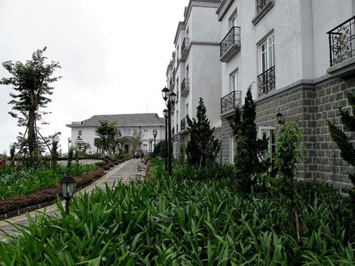 Đại gia việt,Đại gia chơi trội,thú vui của đại gia,lâu đài Châu Âu của đại gia việt