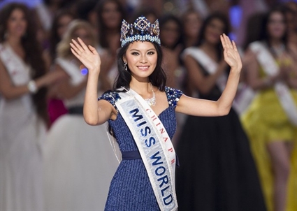 Hoa hậu Nam Sudan,Hoa hậu của các Hoa hậu,Miss Grand Slam 2013,Hoa hậu thế giới,Hoa hậu Atong DeMach