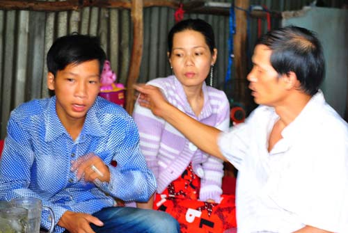 Hào Anh,Vụ tra tấn dã man bé Hào Anh,Hào Anh ăn trộm,Bạo hành trẻ em