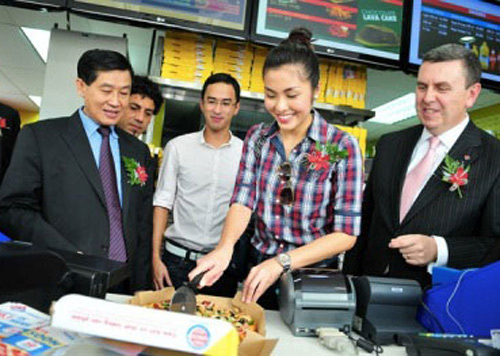 Showbiz Việt,Mỹ nhân việt,Hồ Ngọc Hà,Cường Đô La,Louis Nguyễn,Jennifer Phạm,Benny Nguyễn