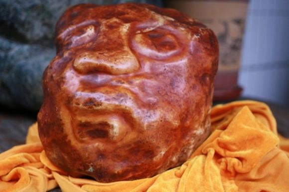 Chuyện lạ 4 phương,chuyện lạ thế giới,phi thường,hòn đá hình mặt người