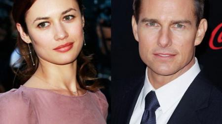 Olga Kurylenko,Katie Holmes,Tom Cruise