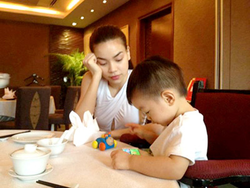 Mỹ nhân Việt,Đan Lê 2013,Ca sĩ Thủy Tiên,Hồ ngọc Hà 2013