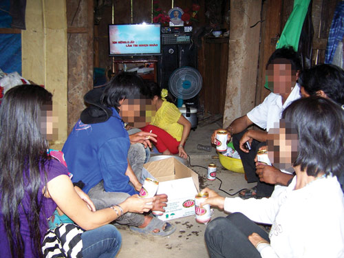 Làng Vi Rin,người Xê Đăng,Làng chơi ngông
