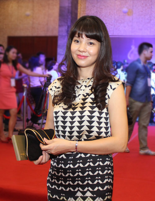 Ca sĩ Thu Minh,Thu Minh 2013,lễ trao giải Cống hiến 2013