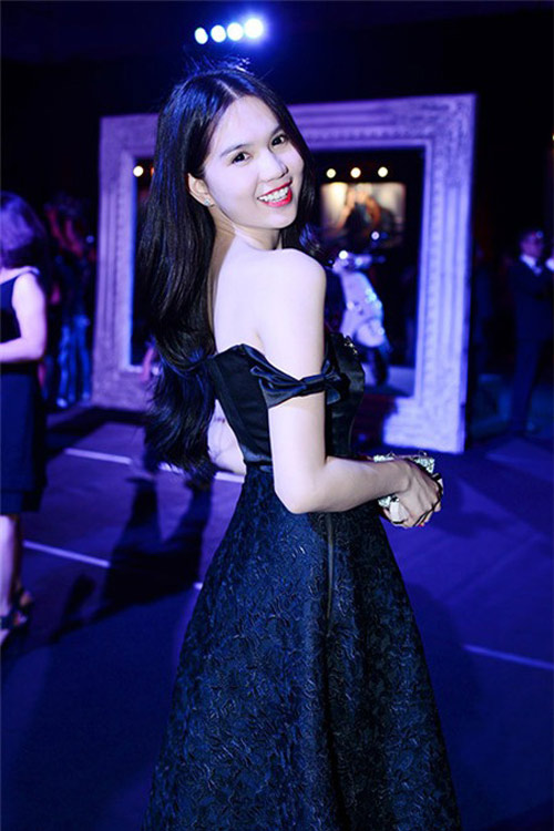 Thời trang sao việt,Thời trang sao,Mỹ nhân việt,Tăng Thanh Hà,Ca sĩ Thủy Tiên,Ca sĩ Minh Hằng