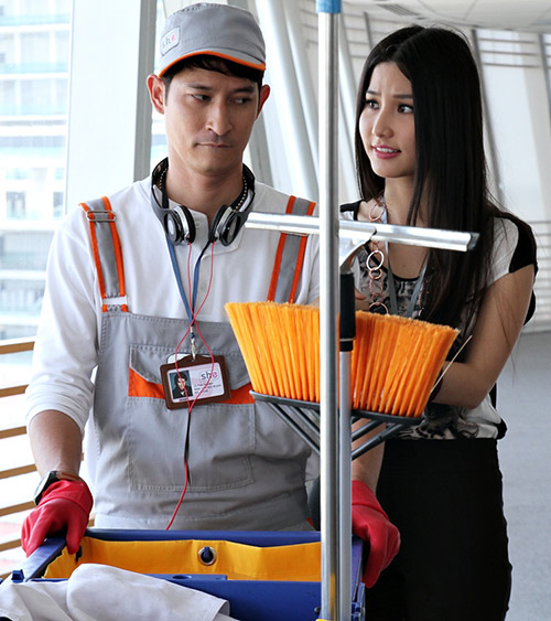 Váy Hồng Tầng 24,Huy Khánh 2013,Diễm My 9x
