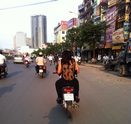 Lối sống trẻ,Giới trẻ khoe thân,Trào lưu khoe hàng
