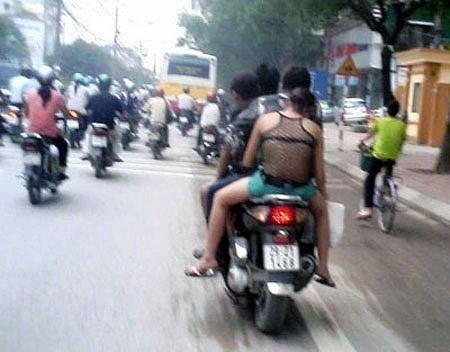 Lối sống trẻ,Giới trẻ khoe thân,Trào lưu khoe hàng