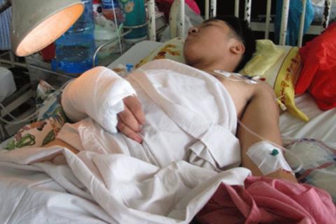 Mâu thuẫn tình cảm,Học sinh chém nhau,Học sinh đánh nhau