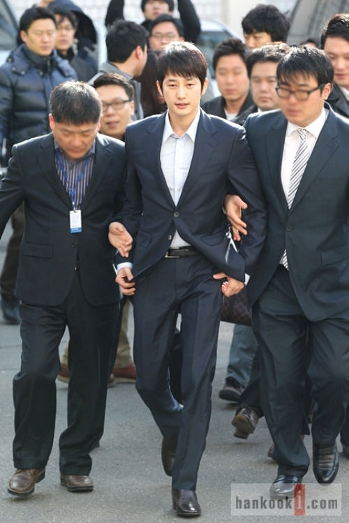 Park Shi Hoo,Park Shi Hoo cưỡng hiếp,Scandal của Park Shi Hoo,Scandal sao hàn