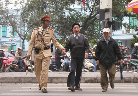 Cư dân mạng,cộng đồng mạng,Bức ảnh cảm động,CSGT