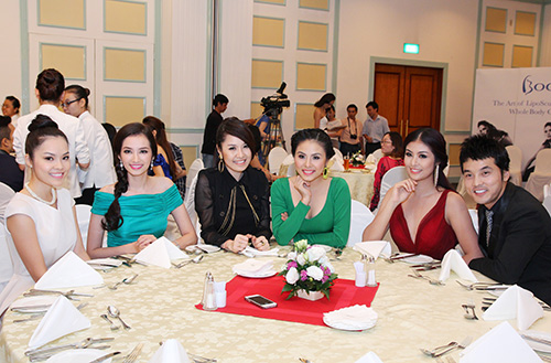 Ca sĩ Thủy Tiên,Thủy Tiên 2013,Hồ Ngọc Hà,Minh Hằng,Khánh Thy,Hoa hậu Thu Thảo,Ngọc Hân,Trúc Diễm