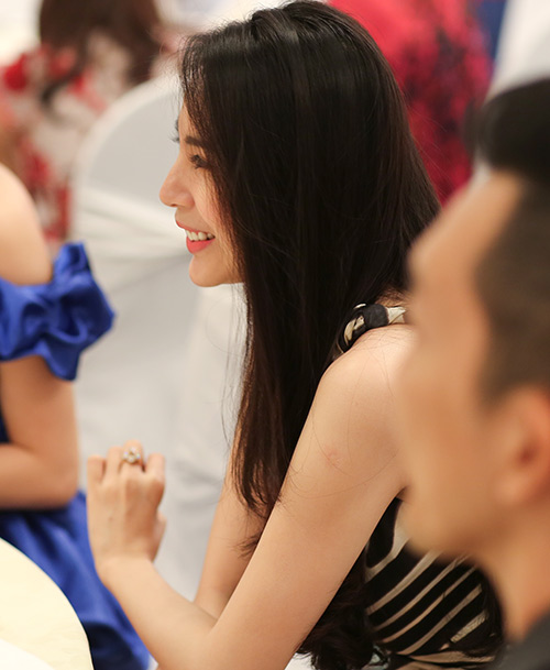 Ca sĩ Thủy Tiên,Thủy Tiên 2013,Hồ Ngọc Hà,Minh Hằng,Khánh Thy,Hoa hậu Thu Thảo,Ngọc Hân,Trúc Diễm