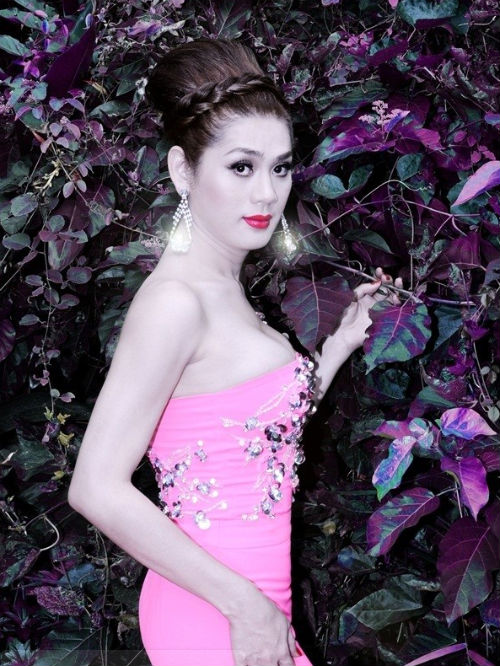 Vũ Hoàng Điệp,Trà Ngọc Hằng,Lâm Chi Khanh,Angela Phương Trinh,Mỹ nhân việt,Lê Thúy