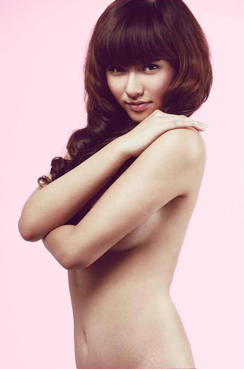 Showbiz Việt,Gái hư Showbiz Việt,Angela Phương Trinh,Ngọc Trinh,Andrea,Hồng Quế
