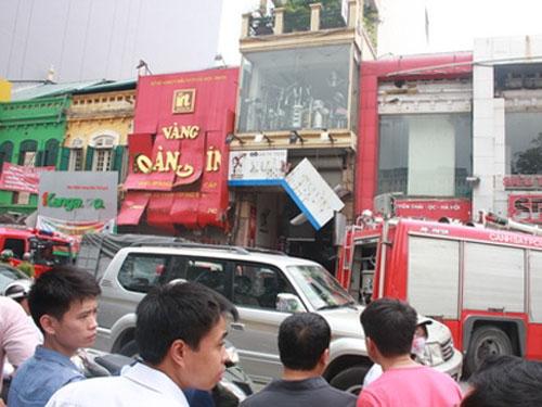 Cướp tài sản,Cướp tiệm vàng,cướp tiệm vàng Hoàng Tín,Tiệm vàng hoàng tín