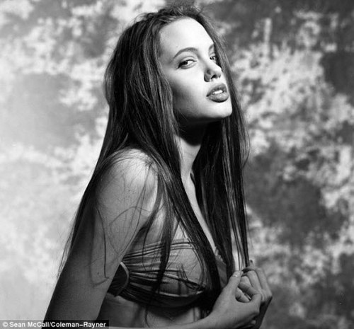 Angelina Jolie,Drew Barrymore,Hồ Ngọc Hà,Từ Nhược Tuyên,scandal sao