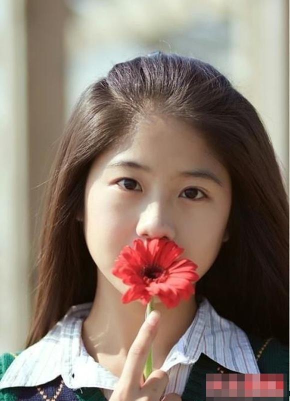 Hot girl Trung quốc,Cô bé trà sữa,hot girl Hạ Đạt,Tôn Văn Đình